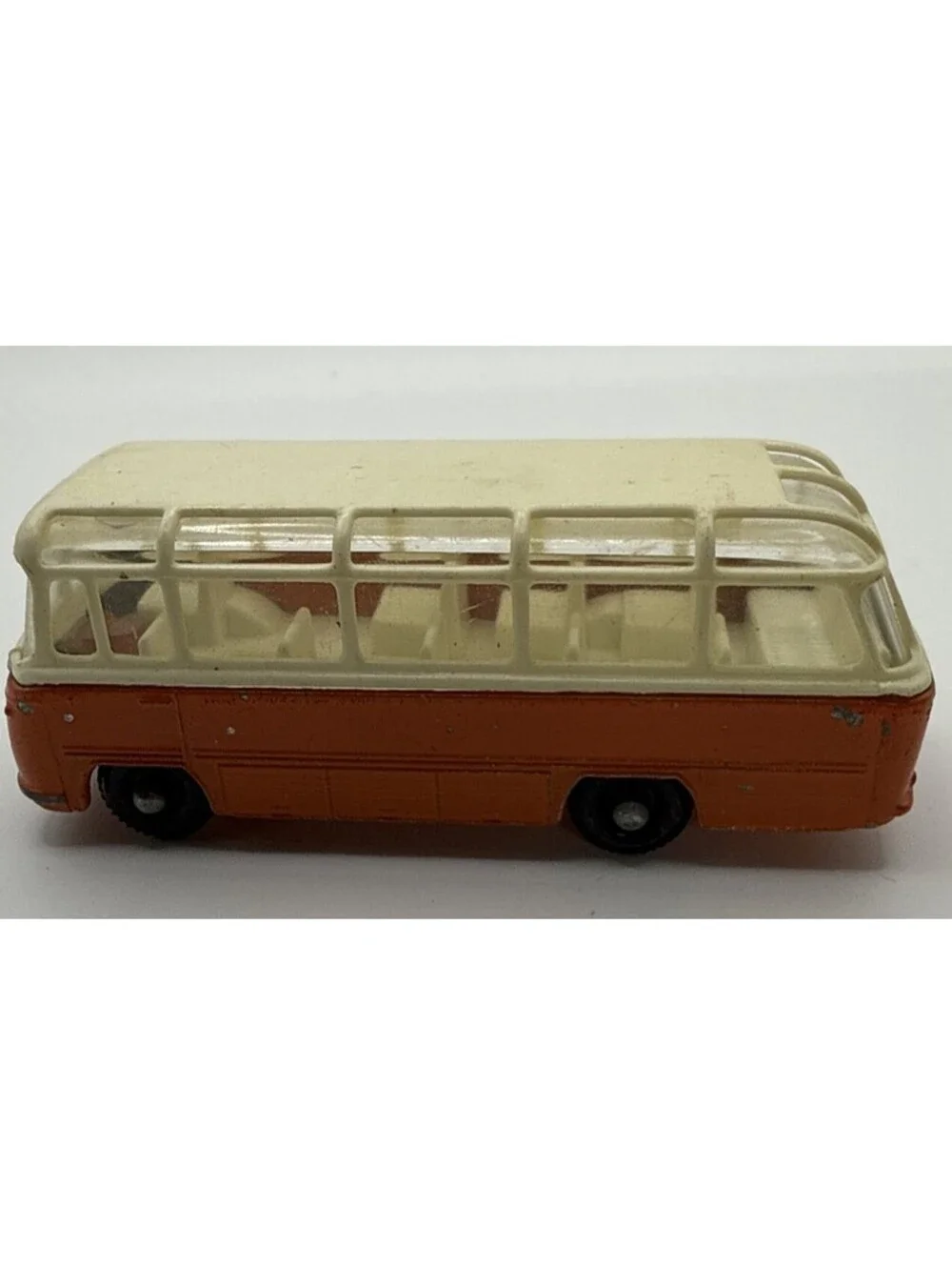 LESNEY MATCHBOX MERCEDES COACH BUS NO. 68 ORANGE / WHITE